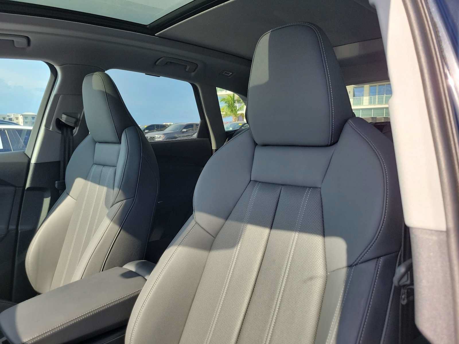 Certified 2025 Audi Q5 Premium Plus w/ Premium Plus AWD/4WD image 15