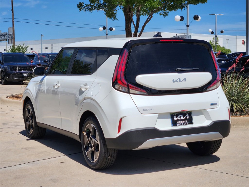 New 2025 Kia Soul EX image 3