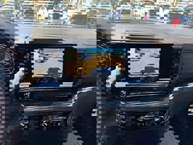 New 2025 GMC Sierra 3500 SLE w/ SLE Convenience Package image 21