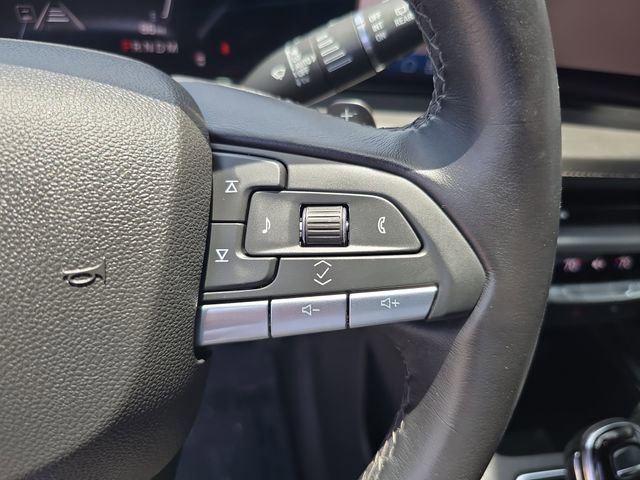 Certified 2025 Cadillac XT4 Premium Luxury FWD image 24
