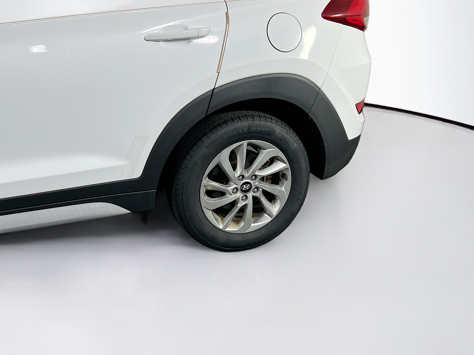 Used 2017 Hyundai Tucson SE AWD/4WD image 28