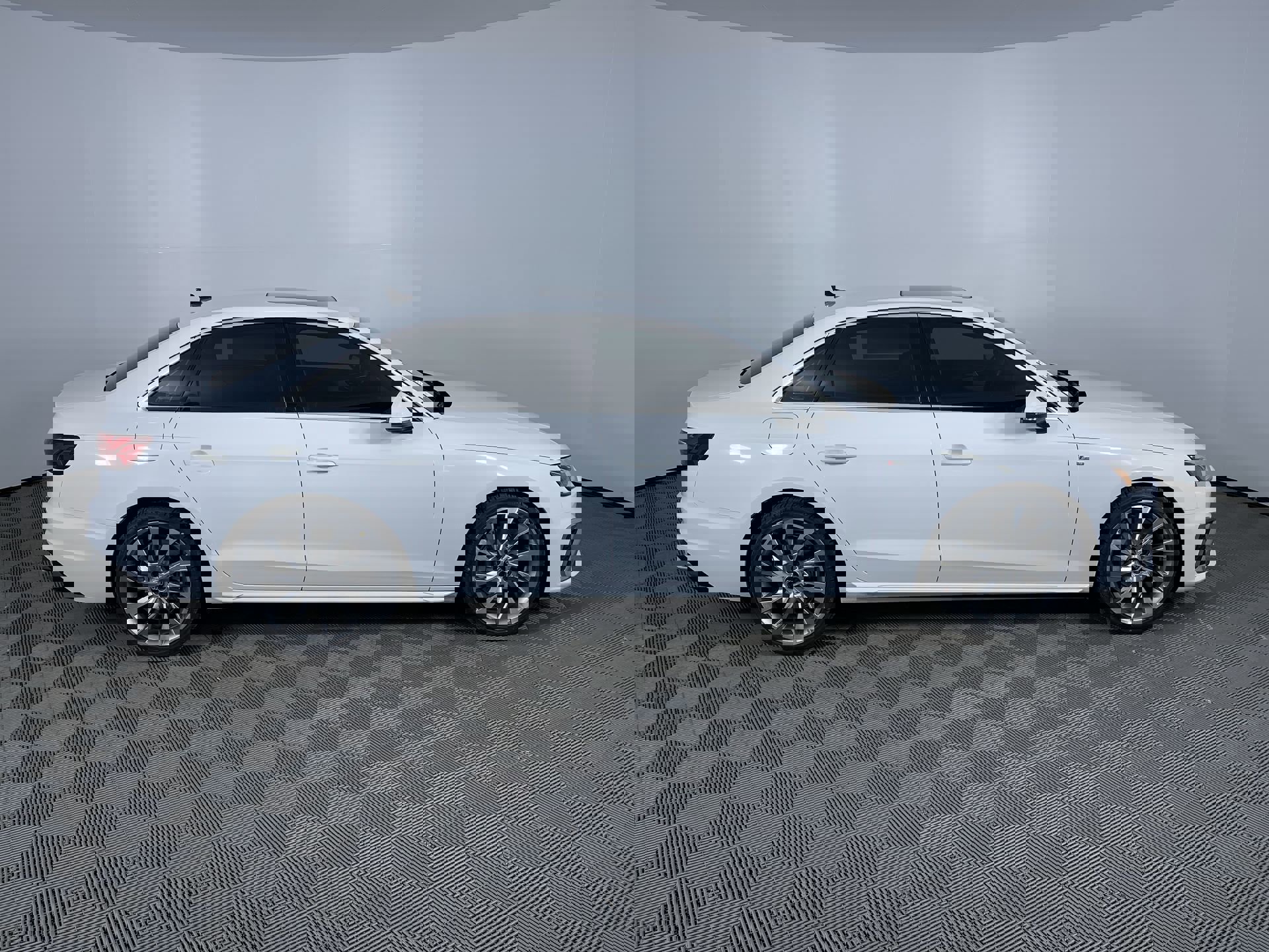 Used 2022 Audi A4 2.0T Premium Plus w/ Premium Plus Package image 10