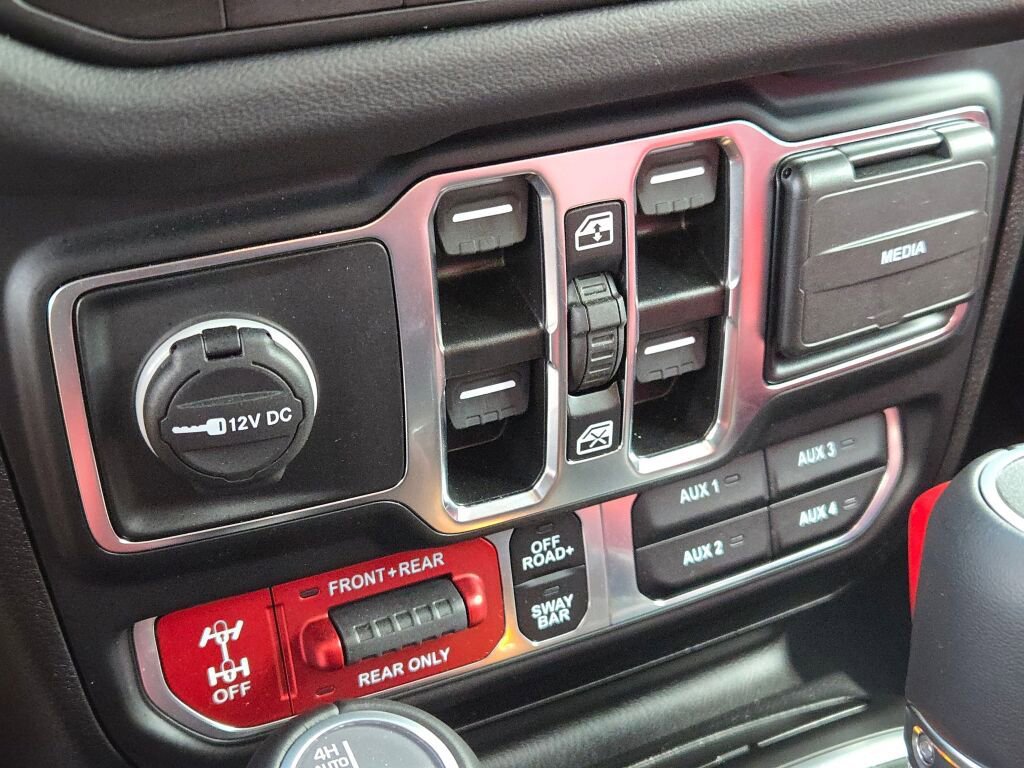 Used 2024 Jeep Wrangler Unlimited Rubicon 392 AWD/4WD image 24