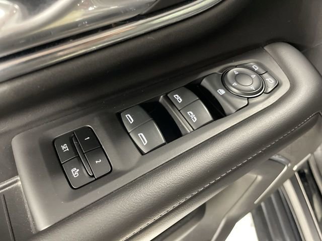 Used 2024 Chevrolet Suburban LT image 13