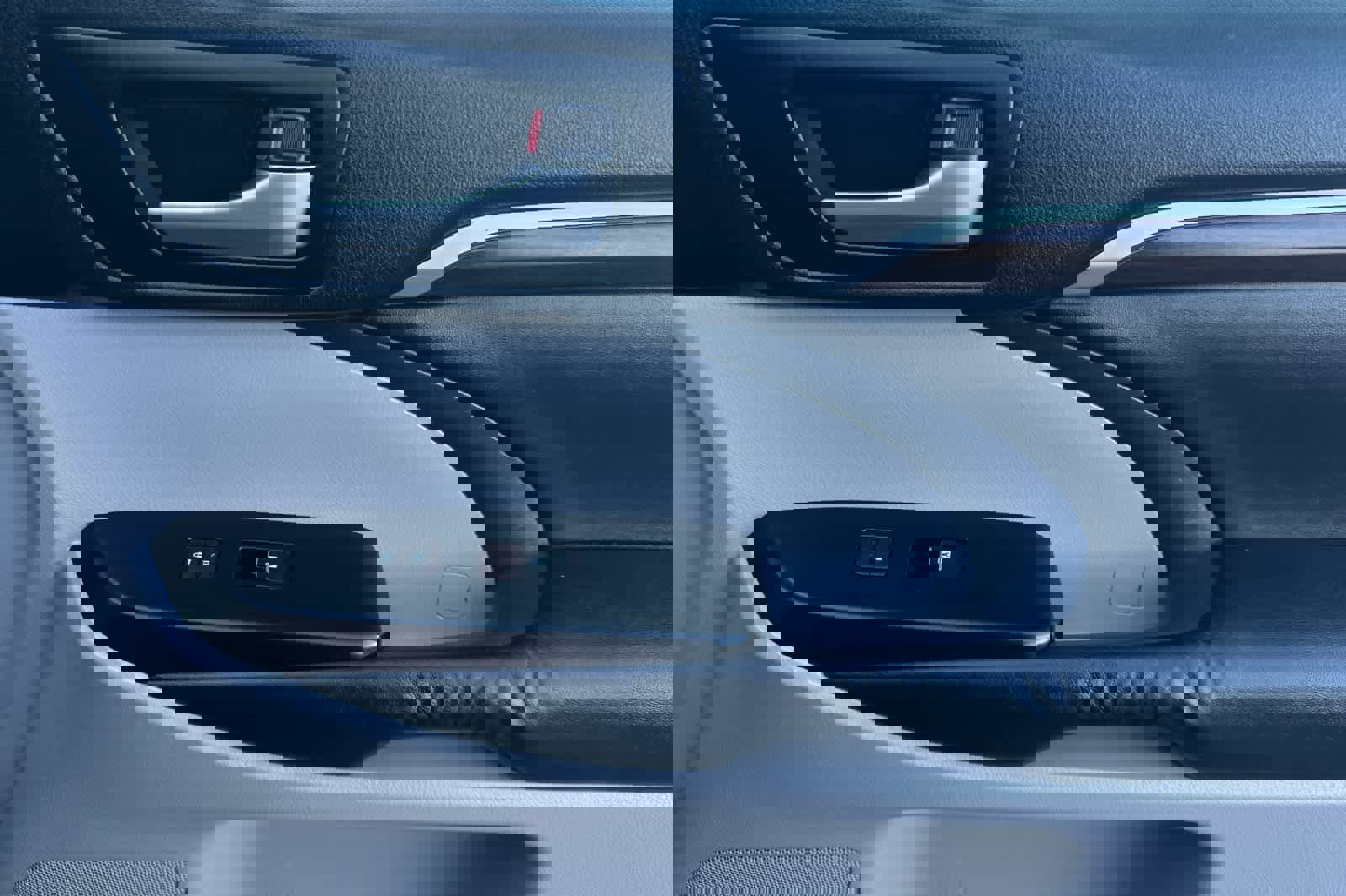 Used 2014 Toyota Highlander Limited image 20