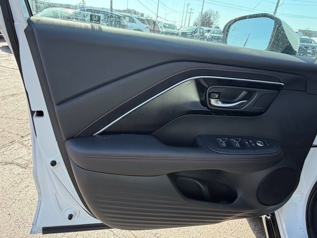 Certified 2025 Acura ADX A-Spec image 10