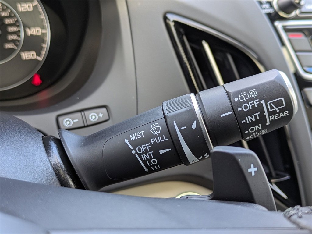 Certified 2025 Acura RDX w/ Technology Package image 22