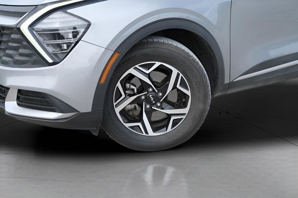 Used 2024 Kia Sportage LX image 32