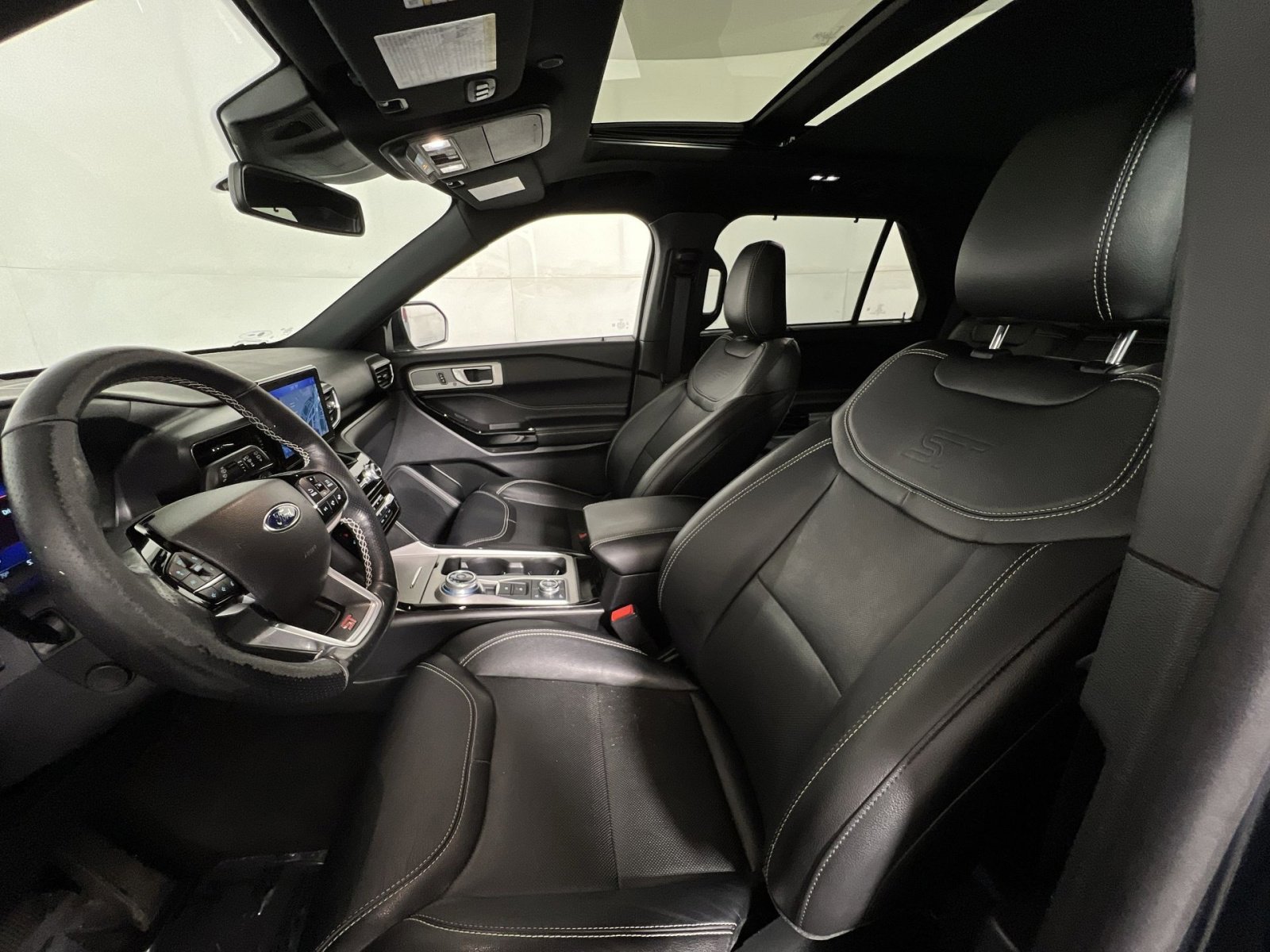 Used 2022 Ford Explorer ST w/ Equipment Group 401A AWD/4WD image 13