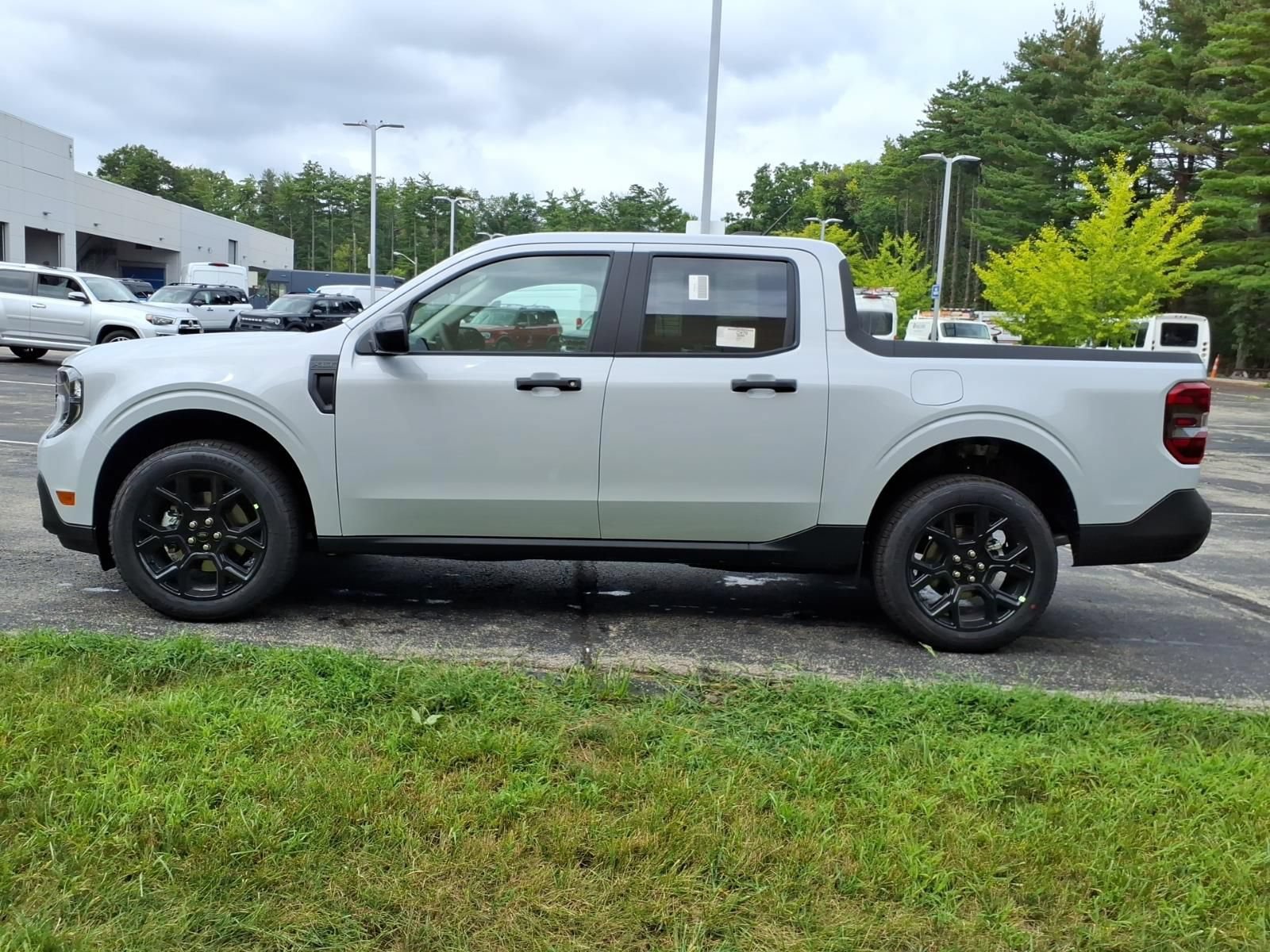 New 2026 Ford Maverick XLT w/ Equipment Group 301A AWD/4WD image 6