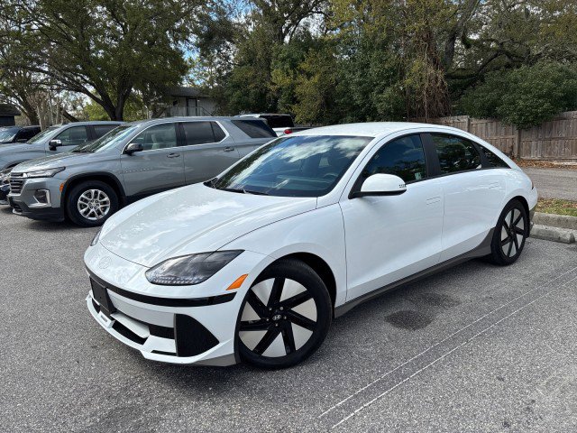 Used 2025 Hyundai Ioniq 6 SE image 2