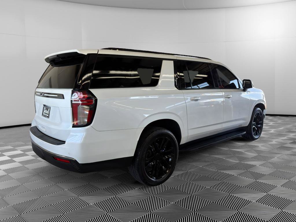 Used 2022 Chevrolet Suburban RST w/ Luxury Package AWD/4WD image 5