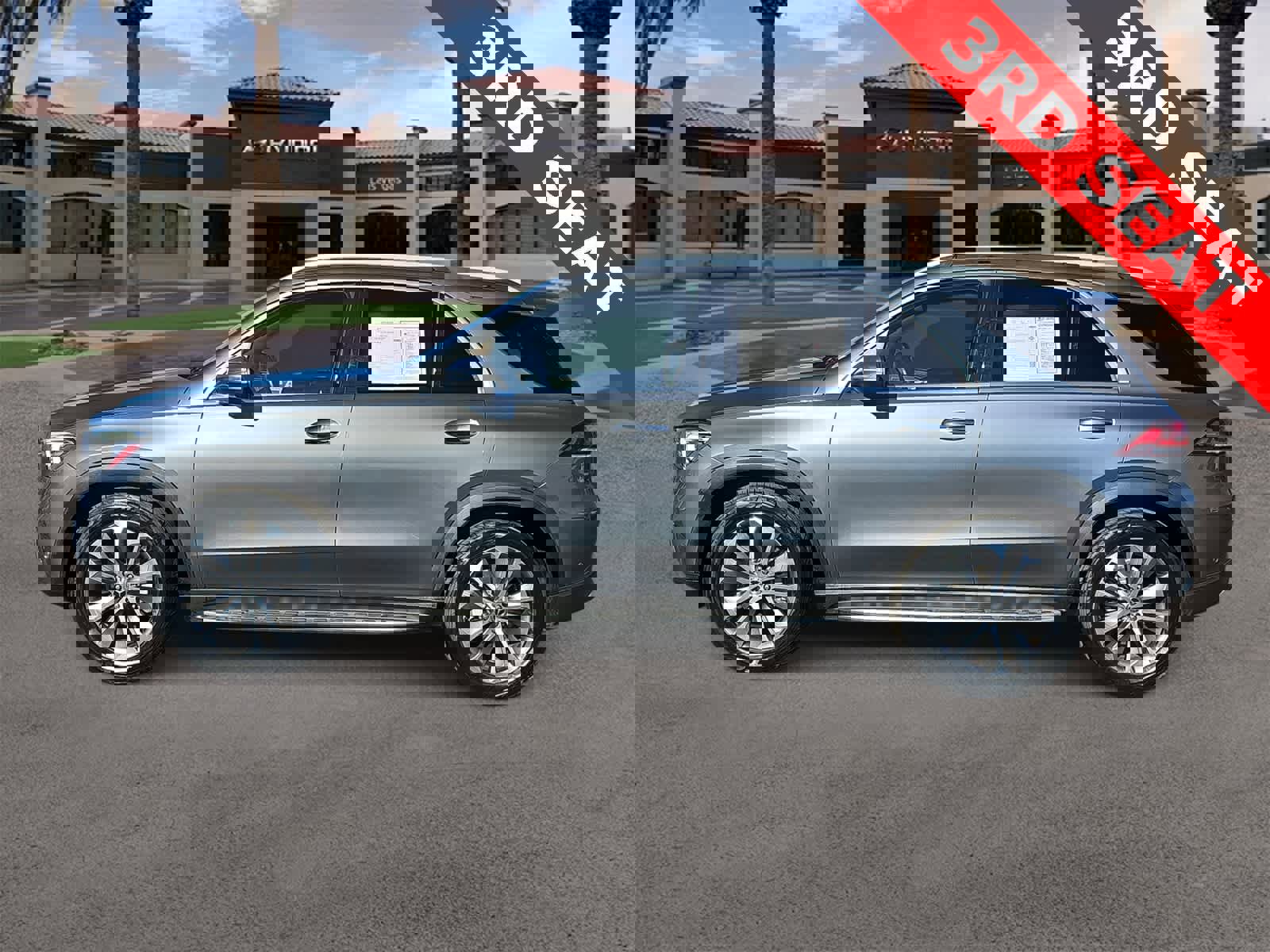 Used 2021 Mercedes-Benz GLE 350 w/ 3rd Row Seat Package image 5