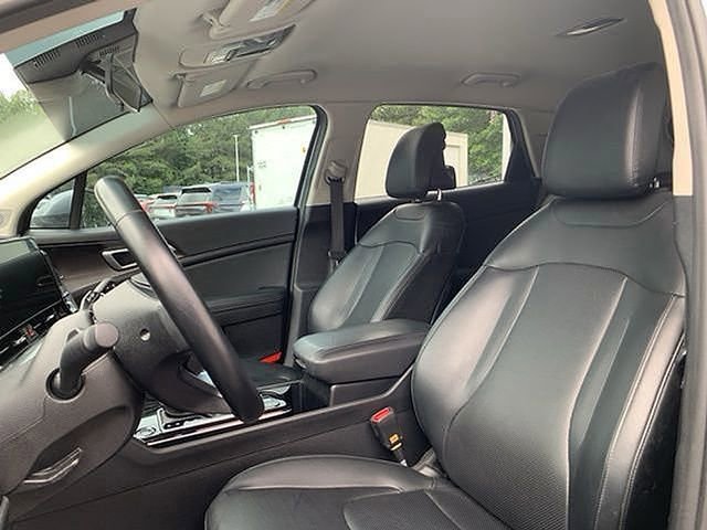 Used 2023 Kia Sportage EX image 22
