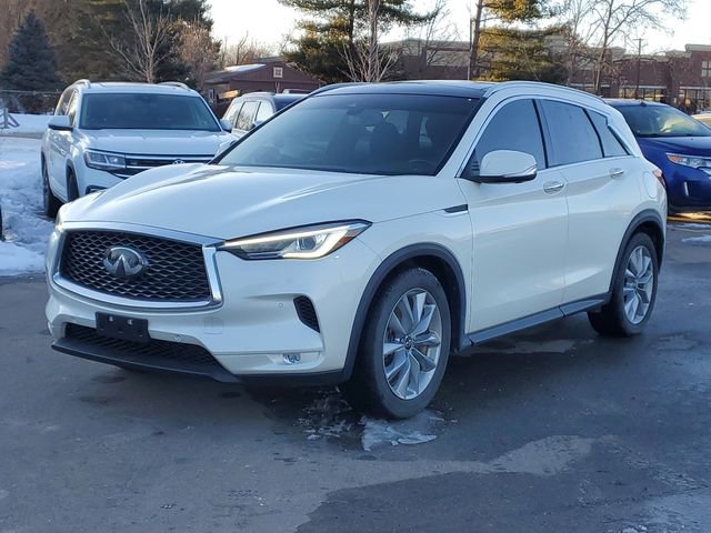 Used 2020 INFINITI QX50 Essential image 2