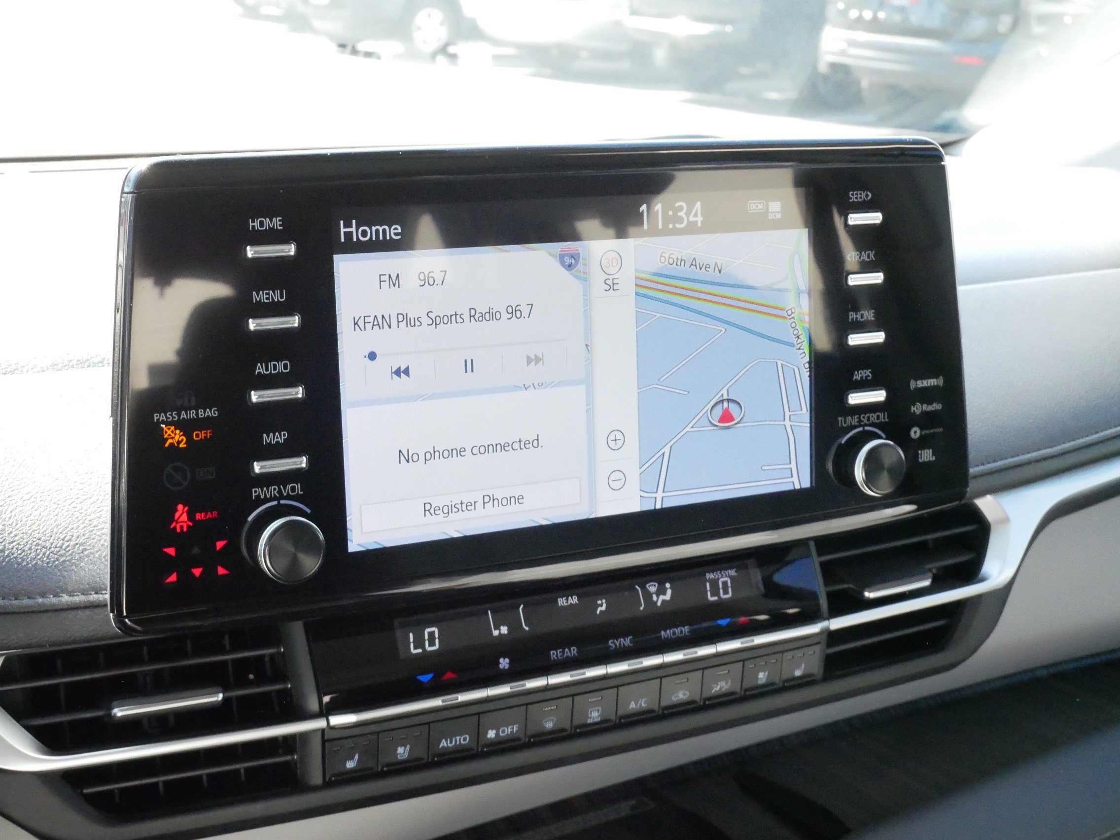 Certified 2023 Toyota Sienna Limited FWD image 22