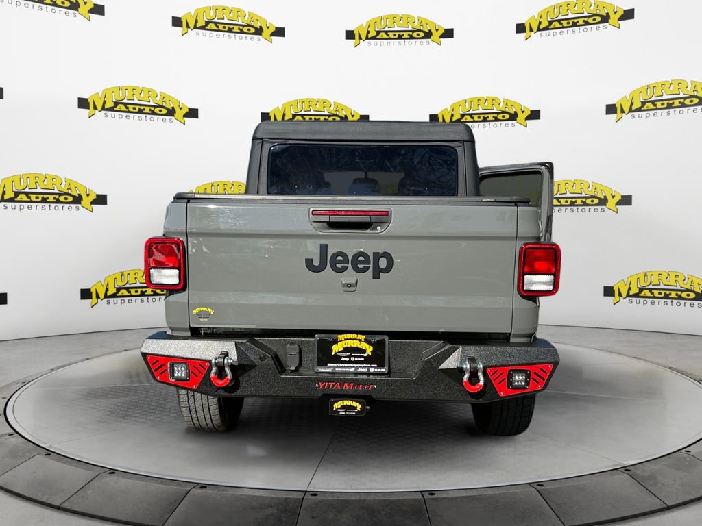 Used 2023 Jeep Gladiator Sport image 4