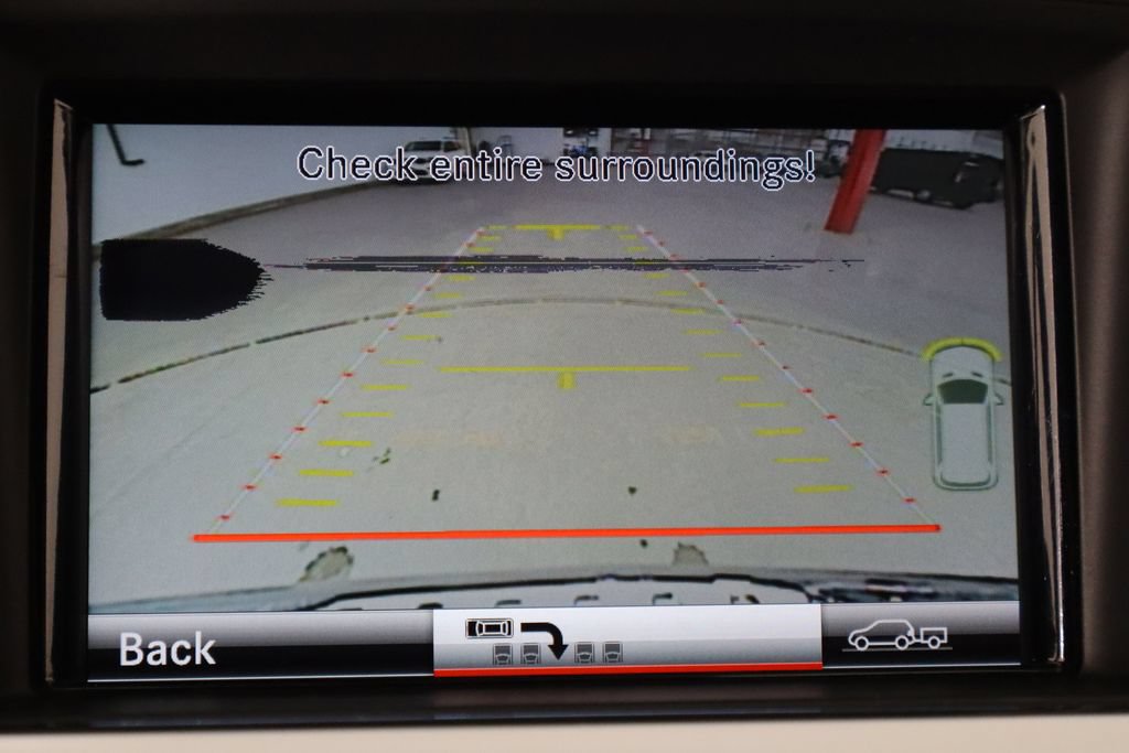 Used 2014 Mercedes-Benz GL 450 4MATIC image 32