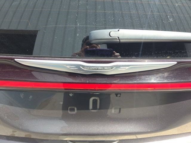 Used 2023 Chrysler Pacifica Touring-L FWD image 59