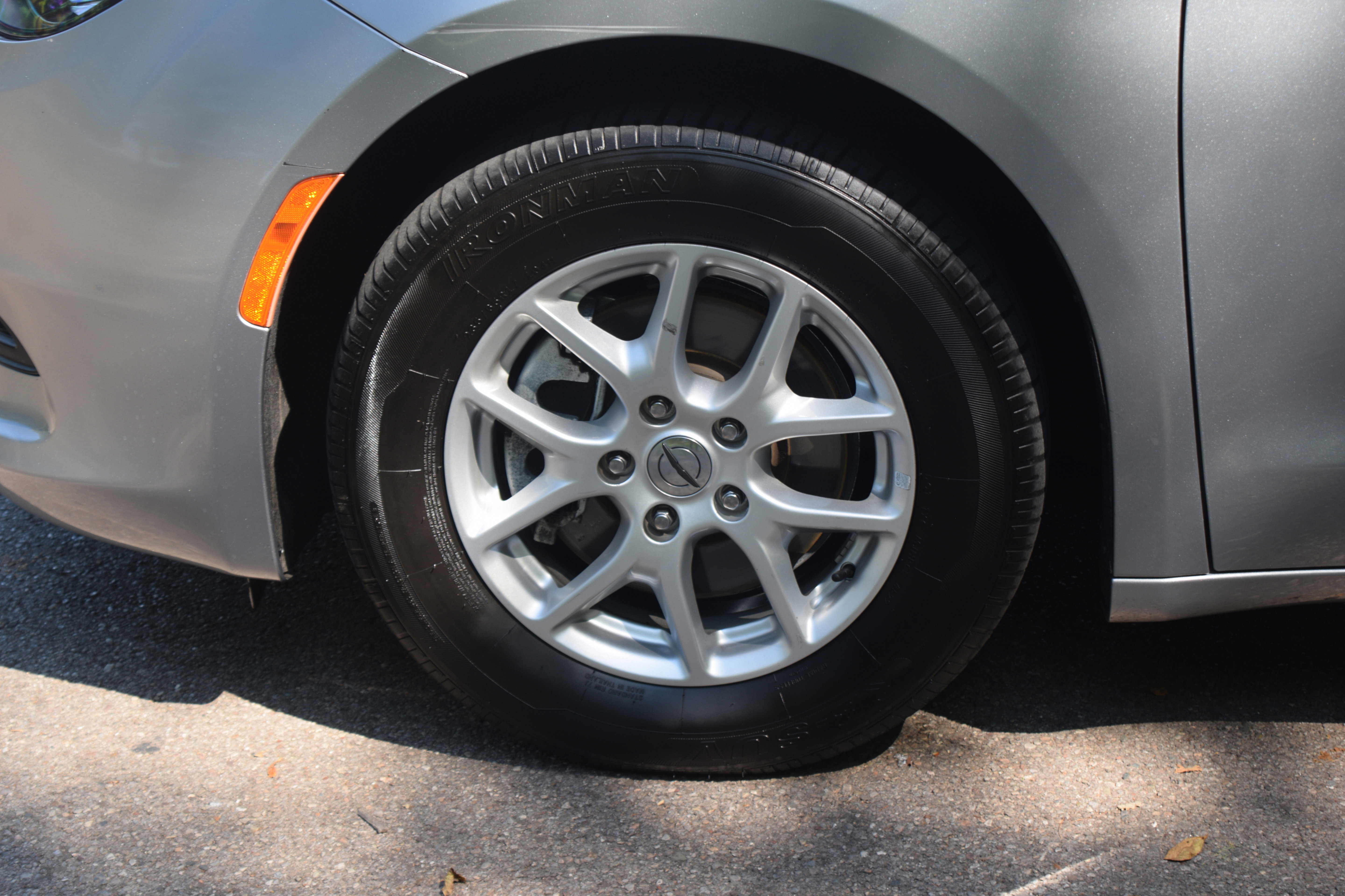 Used 2021 Chrysler Voyager Lxi image 30