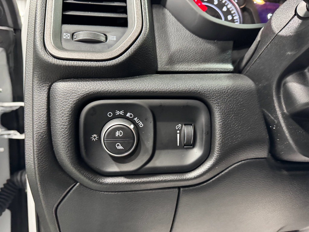 New 2024 RAM 2500 Tradesman AWD/4WD image 18