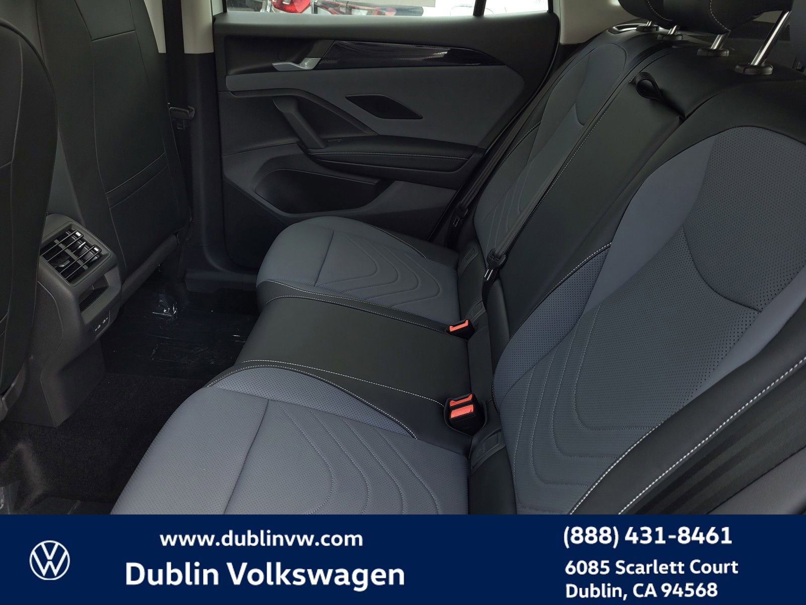 New 2026 Volkswagen Tiguan SE image 10