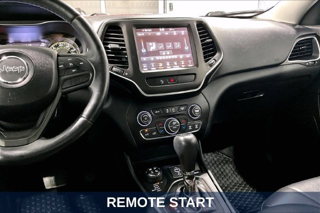 Used 2019 Jeep Cherokee Trailhawk w/ Comfort & Convenience Group AWD/4WD image 12