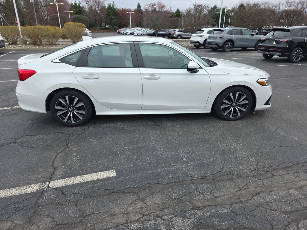 Used 2023 Honda Civic EX image 8