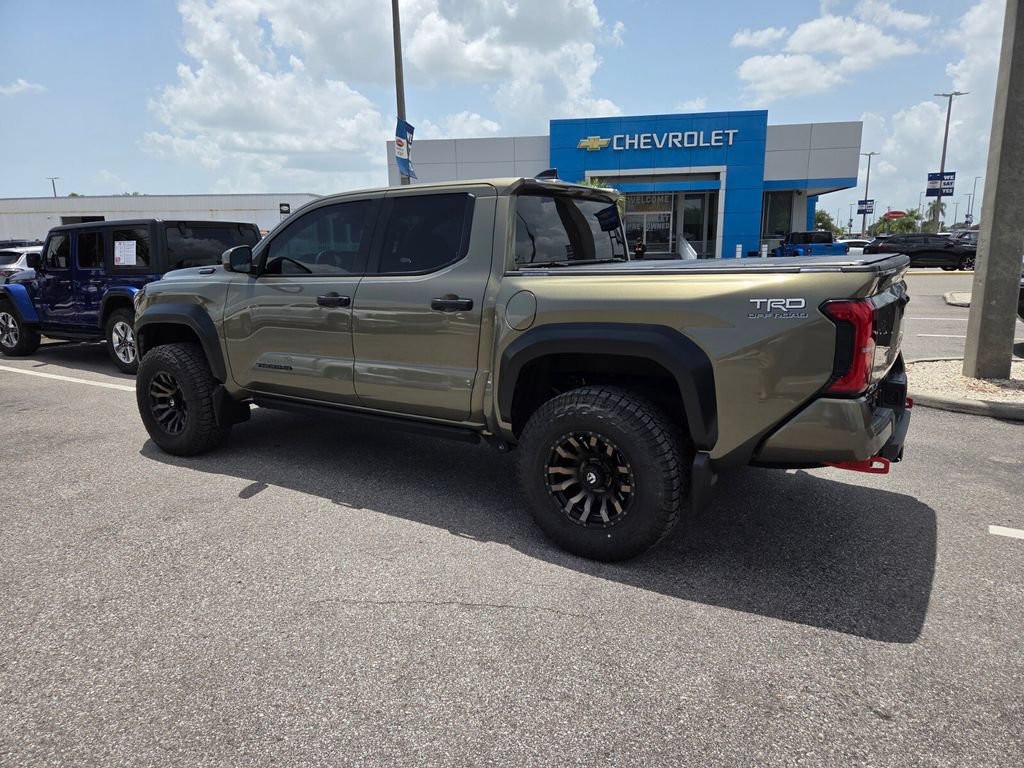 Used 2025 Toyota Tacoma TRD Off-Road AWD/4WD image 12