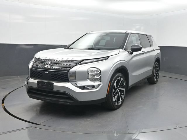 Used 2022 Mitsubishi Outlander ES