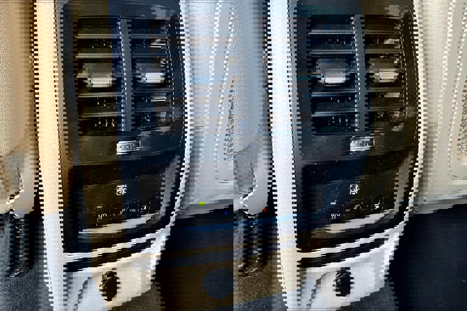 Used 2019 BMW X3 sDrive30i image 32