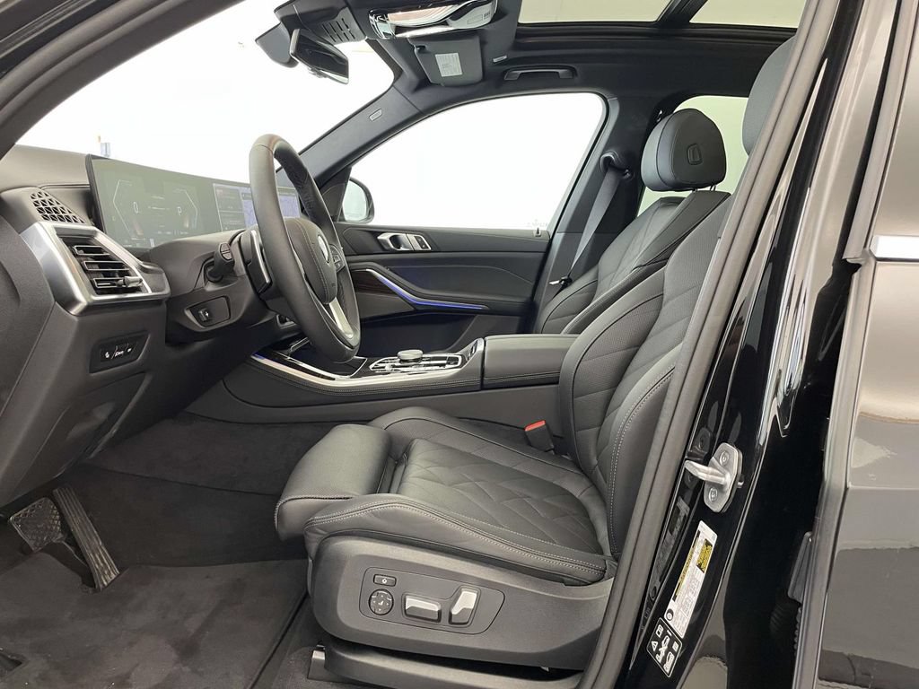 Used 2026 BMW X5 xDrive40i w/ Premium Package AWD/4WD image 14