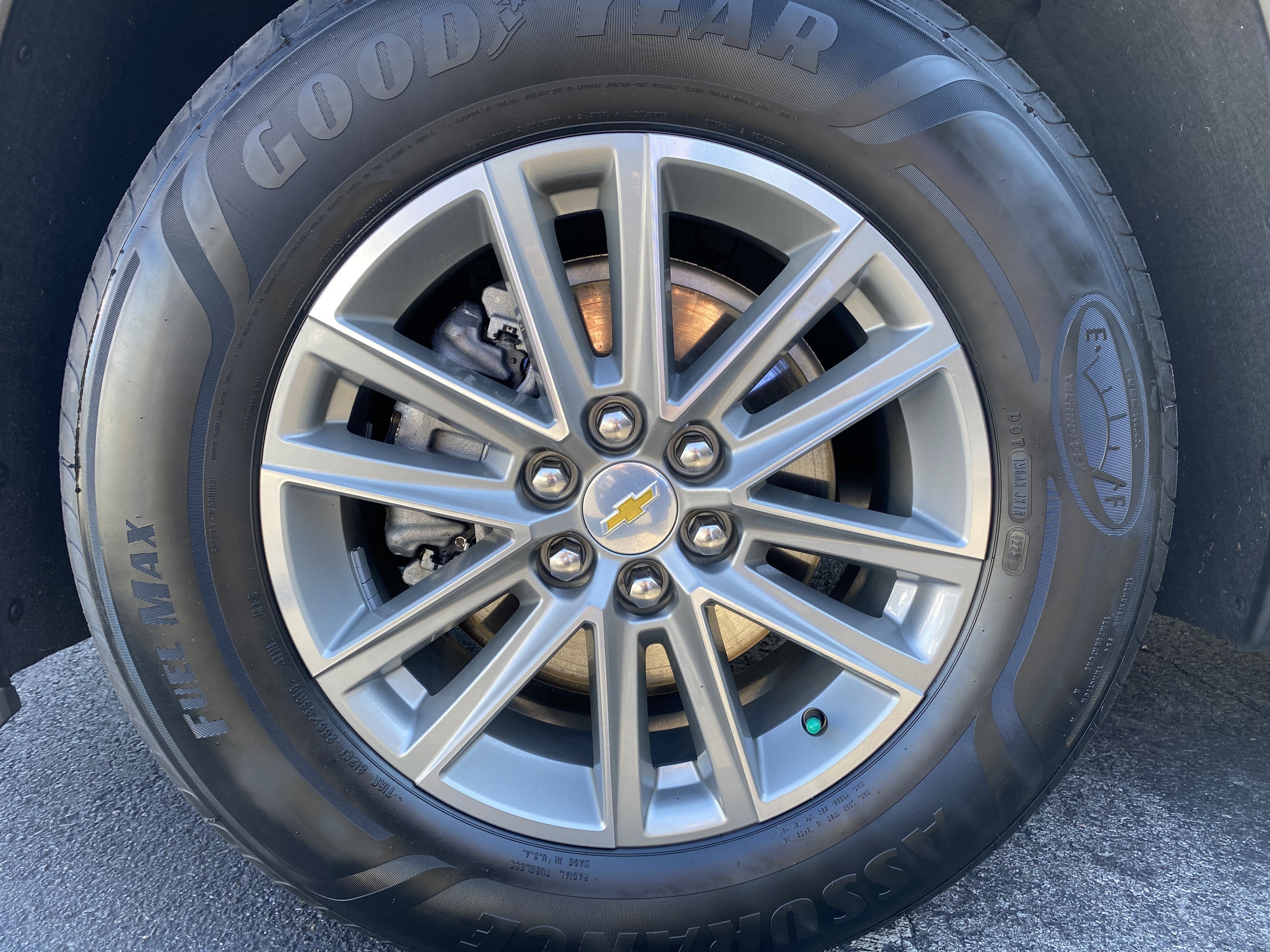 Used 2023 Chevrolet Traverse LS image 41