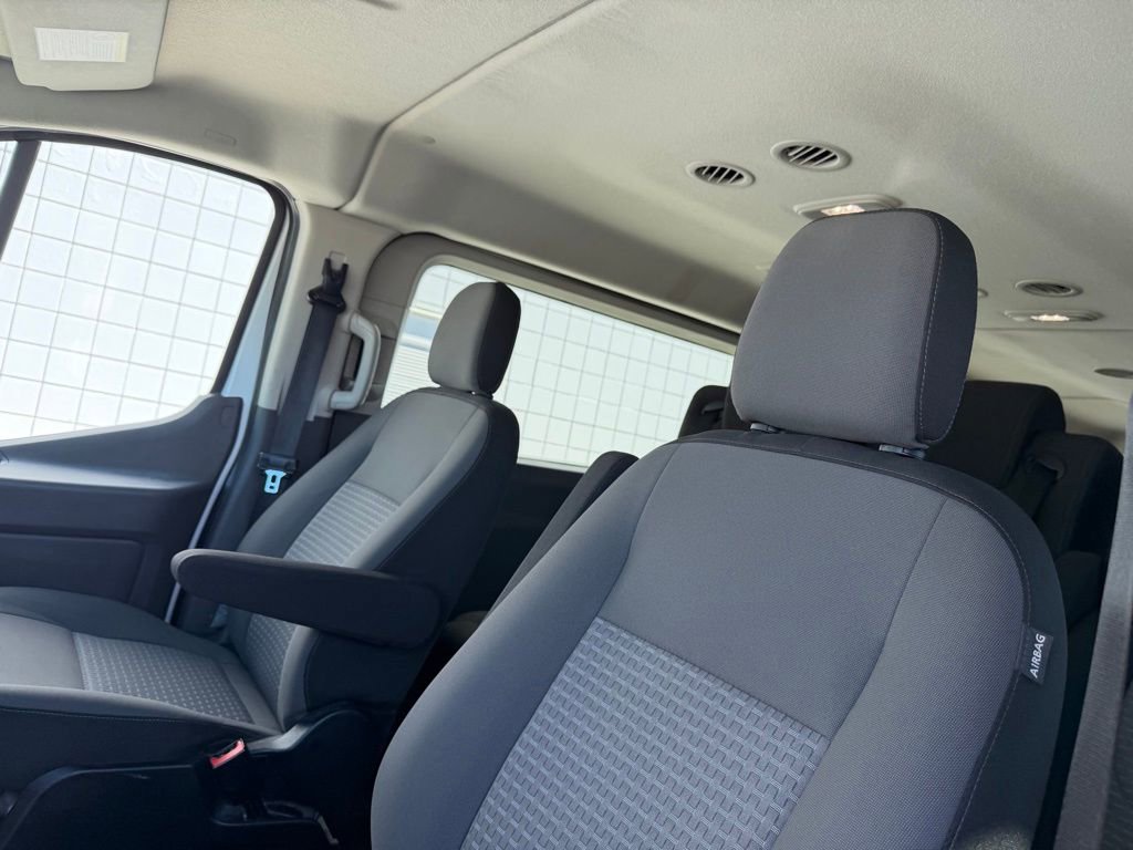 Used 2022 Ford Transit 350 XLT RWD image 17