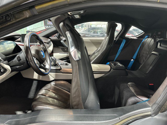 Used 2014 BMW i8 AWD/4WD image 40