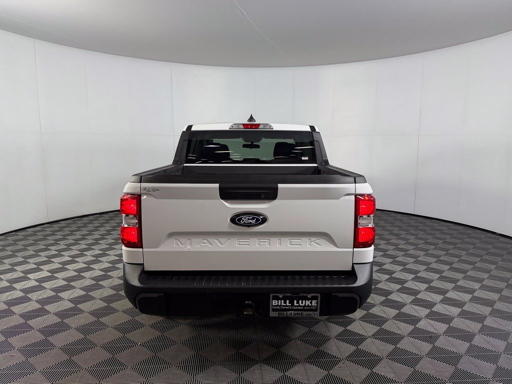 Used 2025 Ford Maverick XLT w/ Equipment Group 302A AWD/4WD image 8