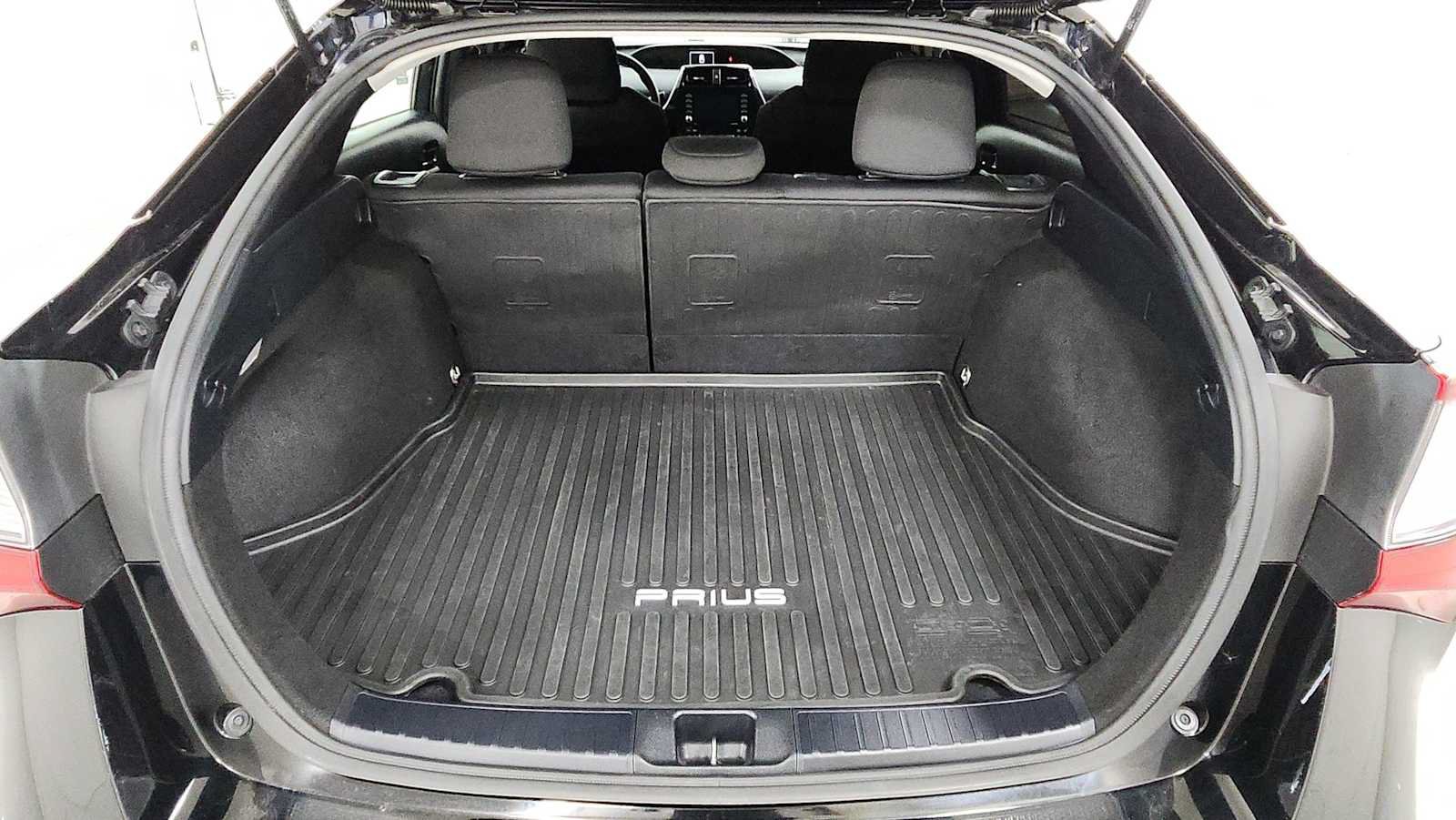 Certified 2021 Toyota Prius LE AWD/4WD image 27