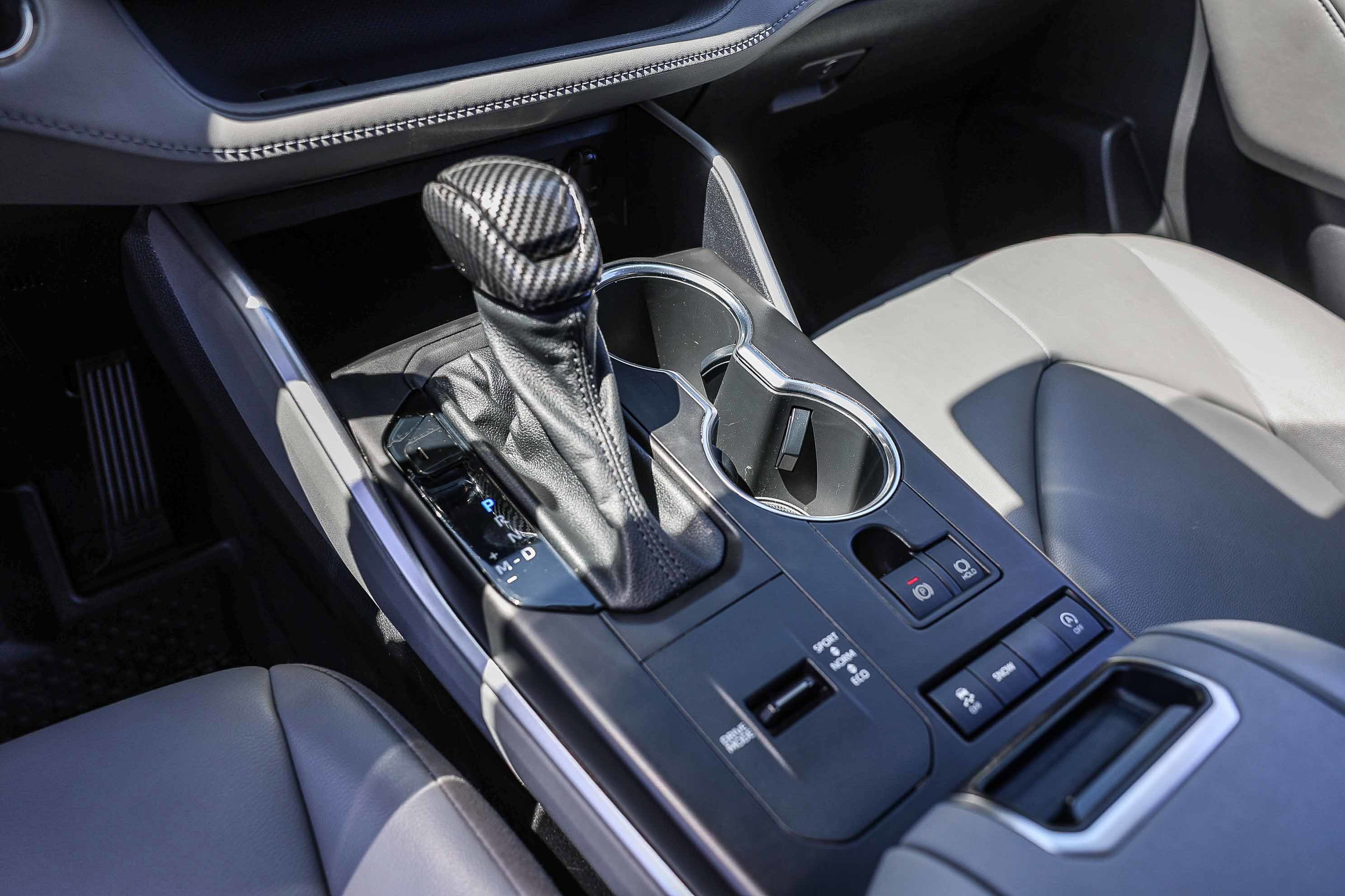 Used 2022 Toyota Highlander XLE image 14