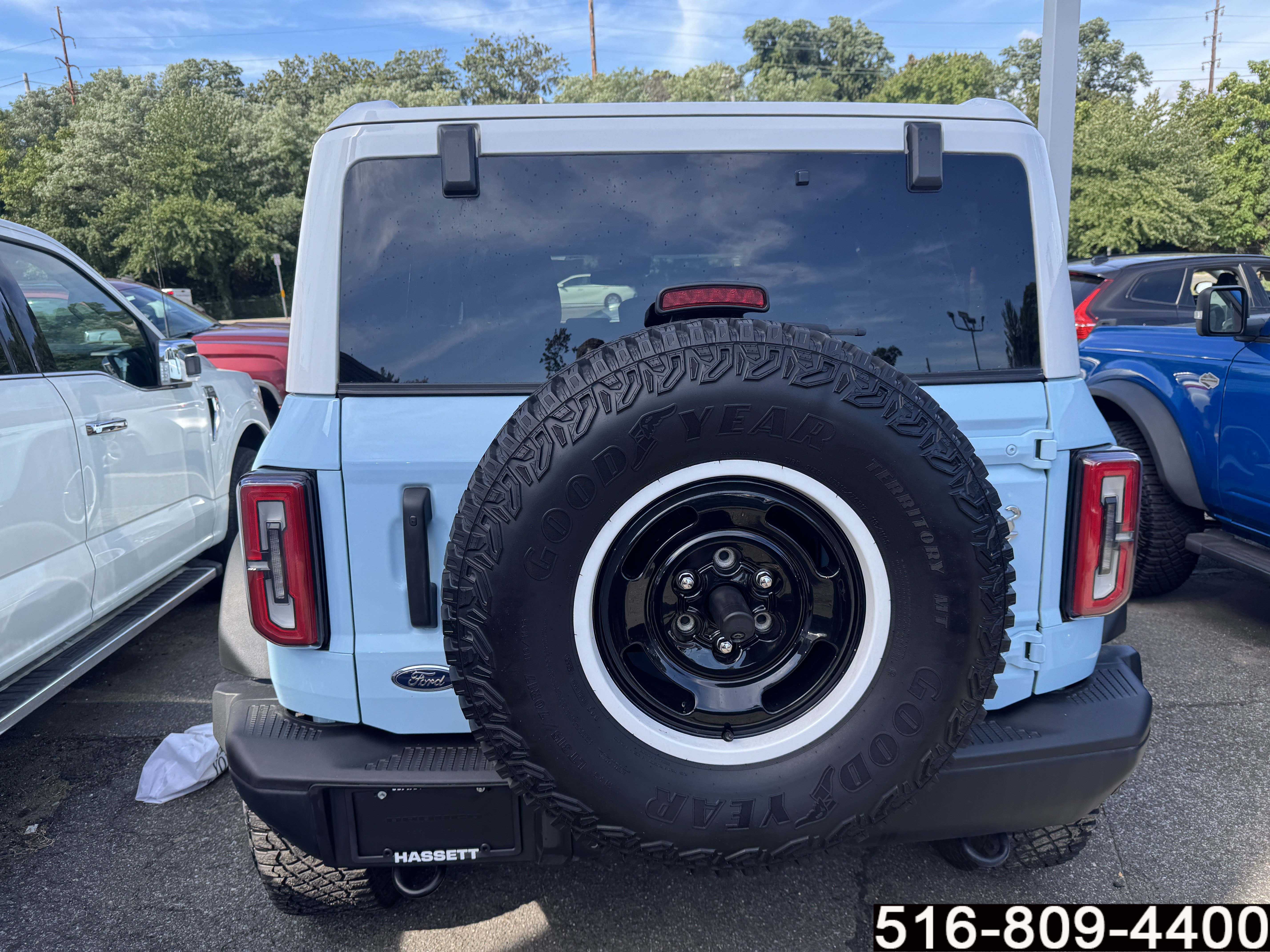 Used 2023 Ford Bronco Heritage Edition AWD/4WD image 6