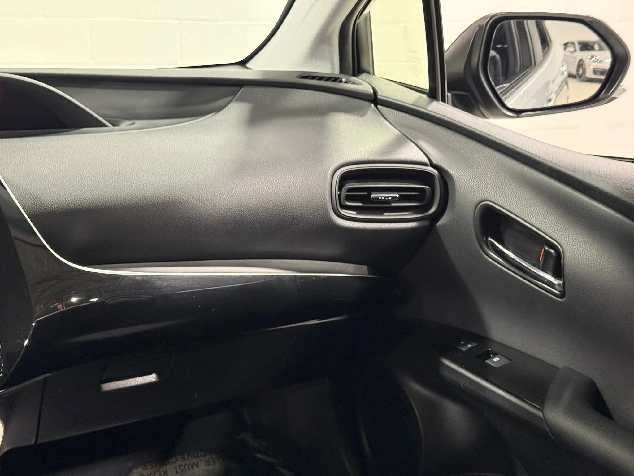 Used 2017 Toyota Prius Two image 39