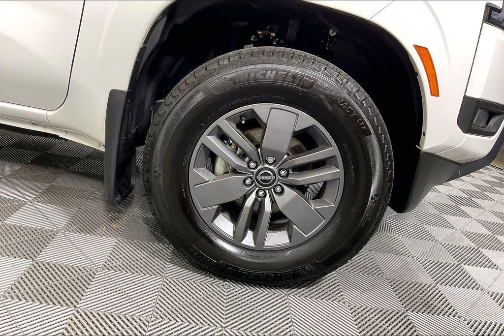 Certified 2025 Nissan Frontier SV w/ SV Convenience Package image 11