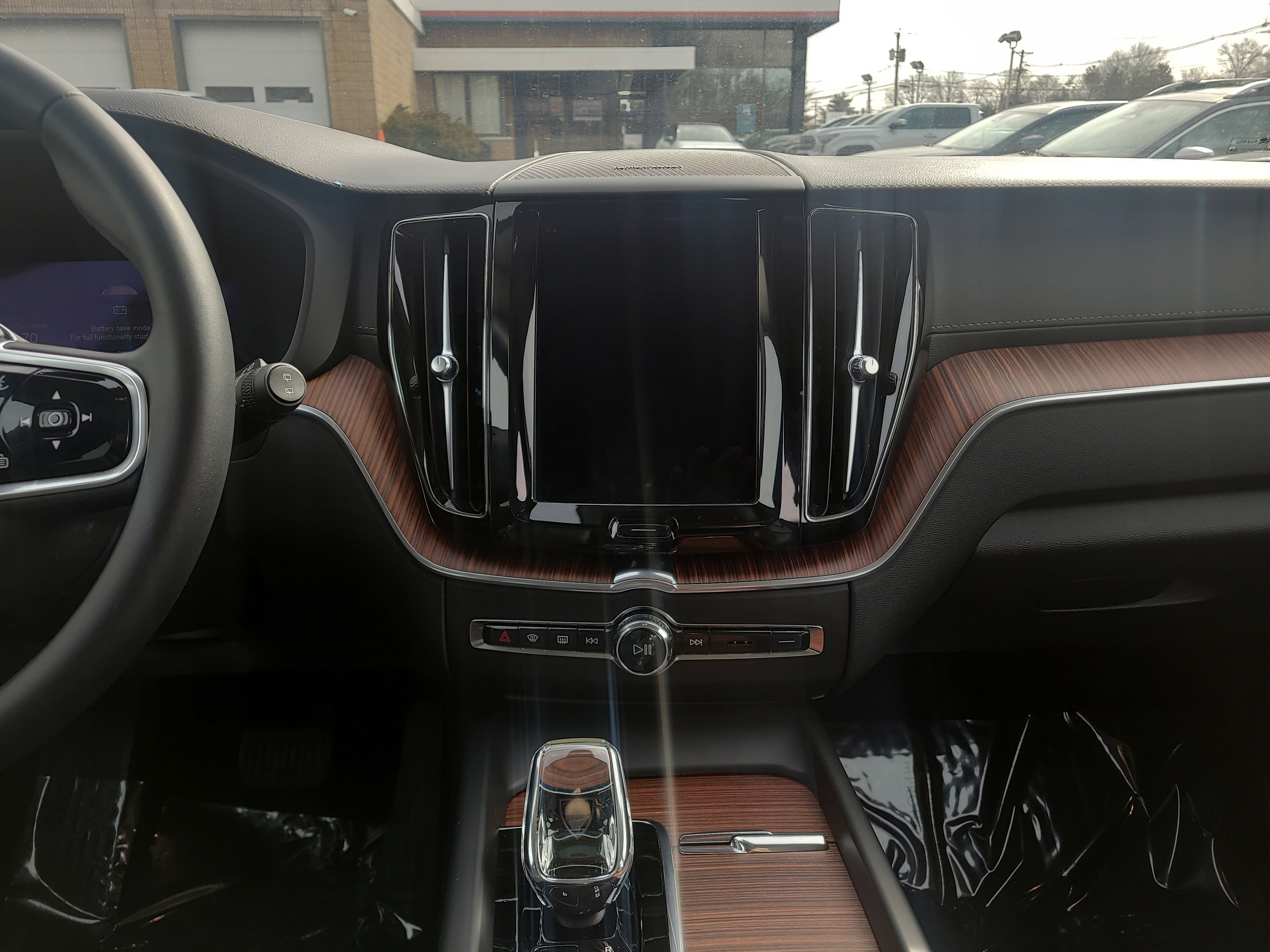 Used 2023 Volvo XC60 B5 Ultimate image 20