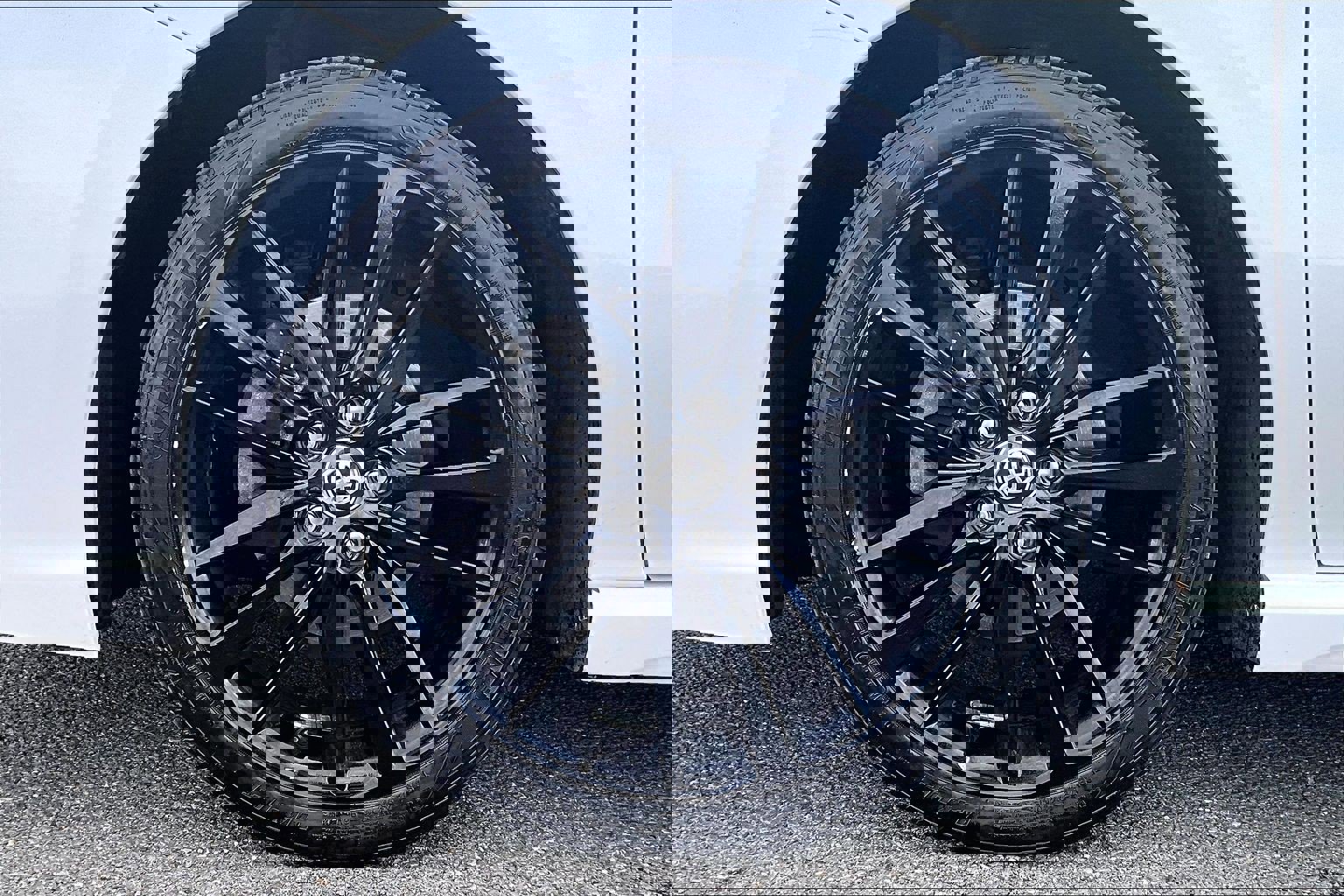 Used 2023 Toyota Camry XSE image 9