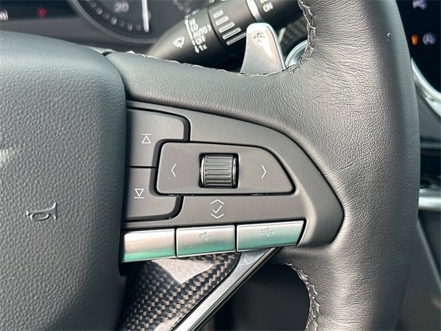 Used 2025 Cadillac XT6 Sport w/ Technology Package image 7