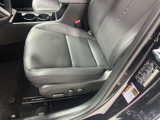 New 2026 Hyundai Kona Limited FWD image 7