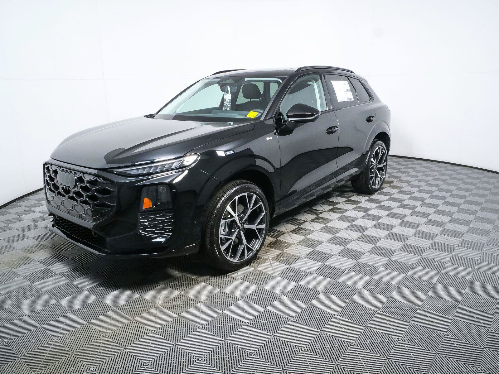 New 2026 Audi Q3 quattro 2.0T AWD/4WD image 27