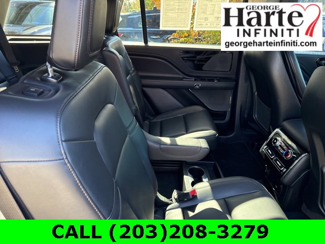 Used 2022 Lincoln Aviator AWD w/ Premium Package image 13