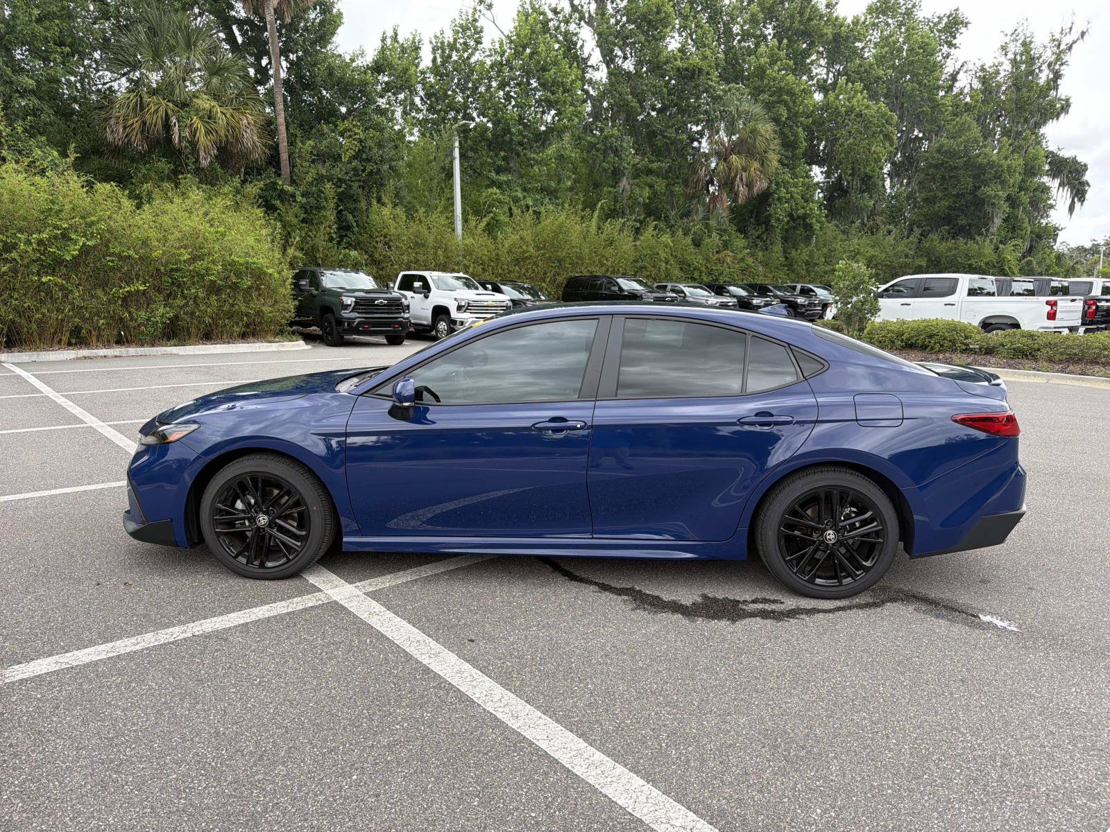 Used 2026 Toyota Camry SE FWD image 6