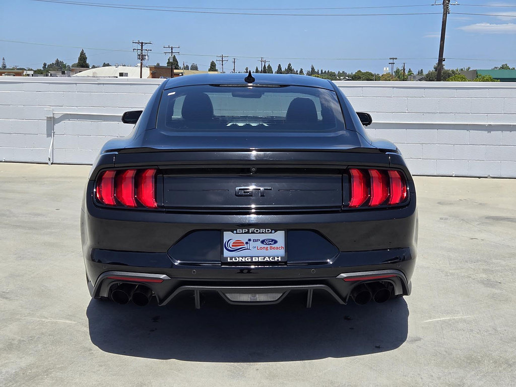 Used 2022 Ford Mustang GT Premium w/ Black Accent Package RWD image 5