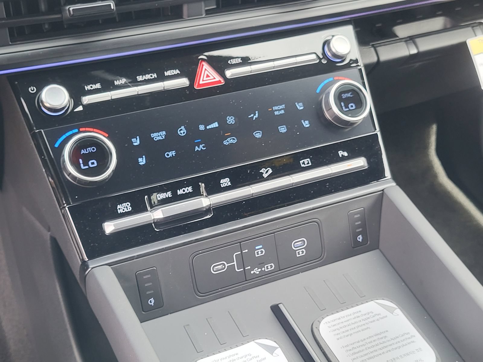 New 2026 Hyundai Santa Fe Calligraphy AWD/4WD image 15
